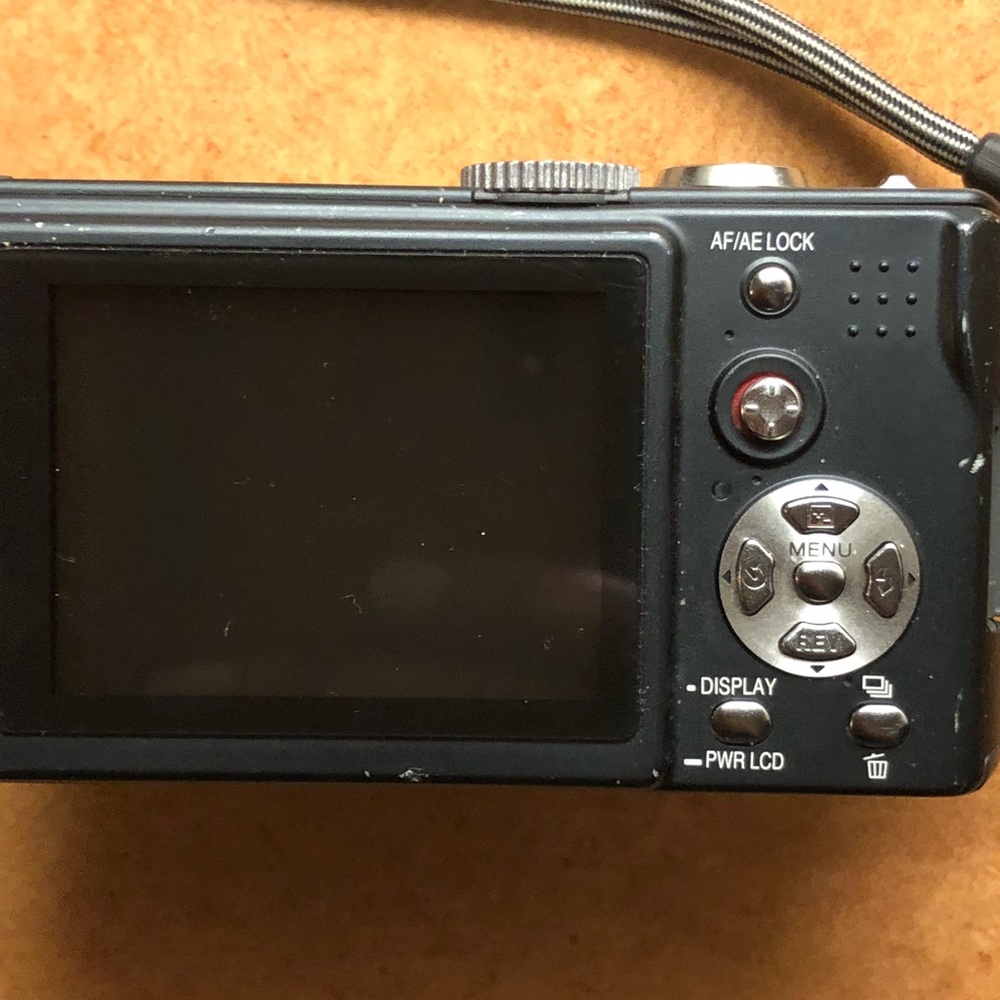 Camera - Picture 5 of 5